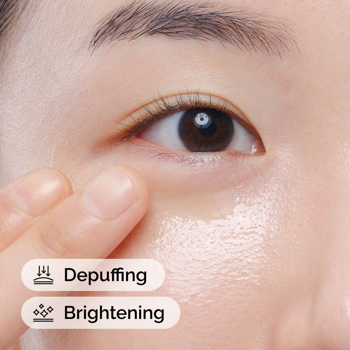 caffeine-solution-5-egcg-eye-serum-p4 ord-caffeine-solution-egcg-model-application-with-benefits.jpg